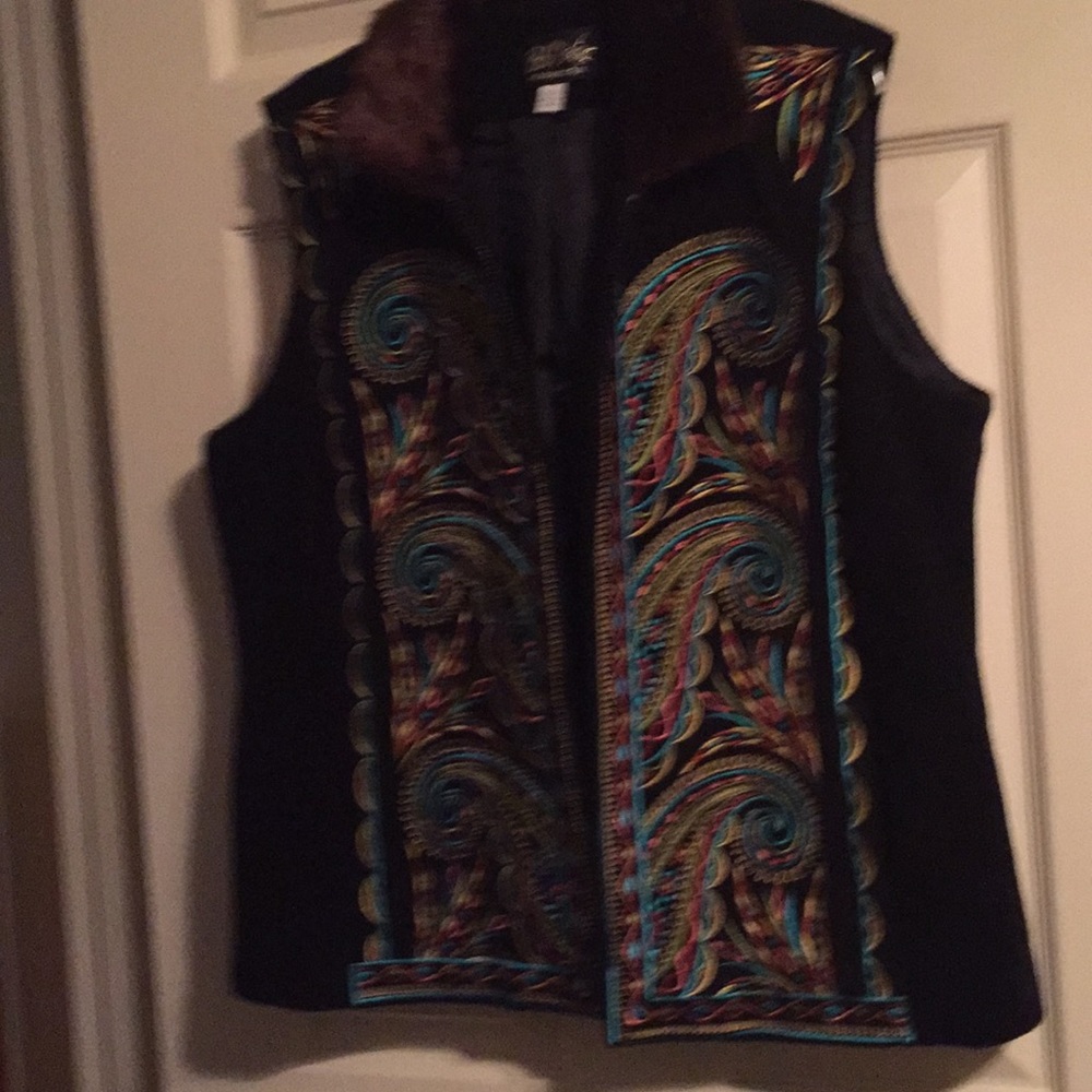 Bob Mackie large black polyester embroidered vest